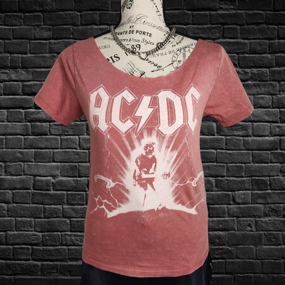 Upcycled Custom Slashed Weaved AC/DC T-Shirt XS/S Pink - Picture 3 of 5